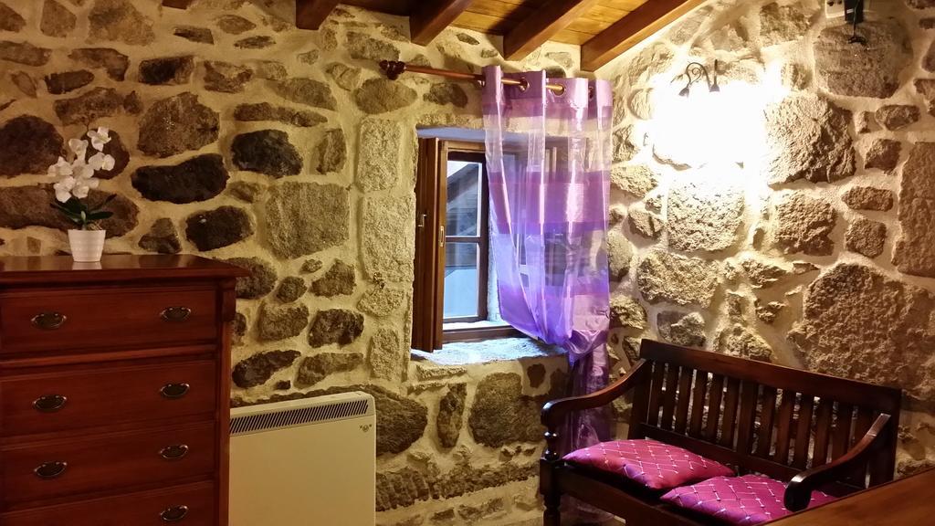 Casa Rural Vella Da Rivera O Sisto Bilik gambar