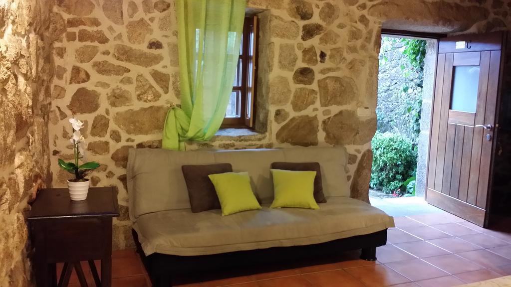Casa Rural Vella Da Rivera O Sisto Bilik gambar